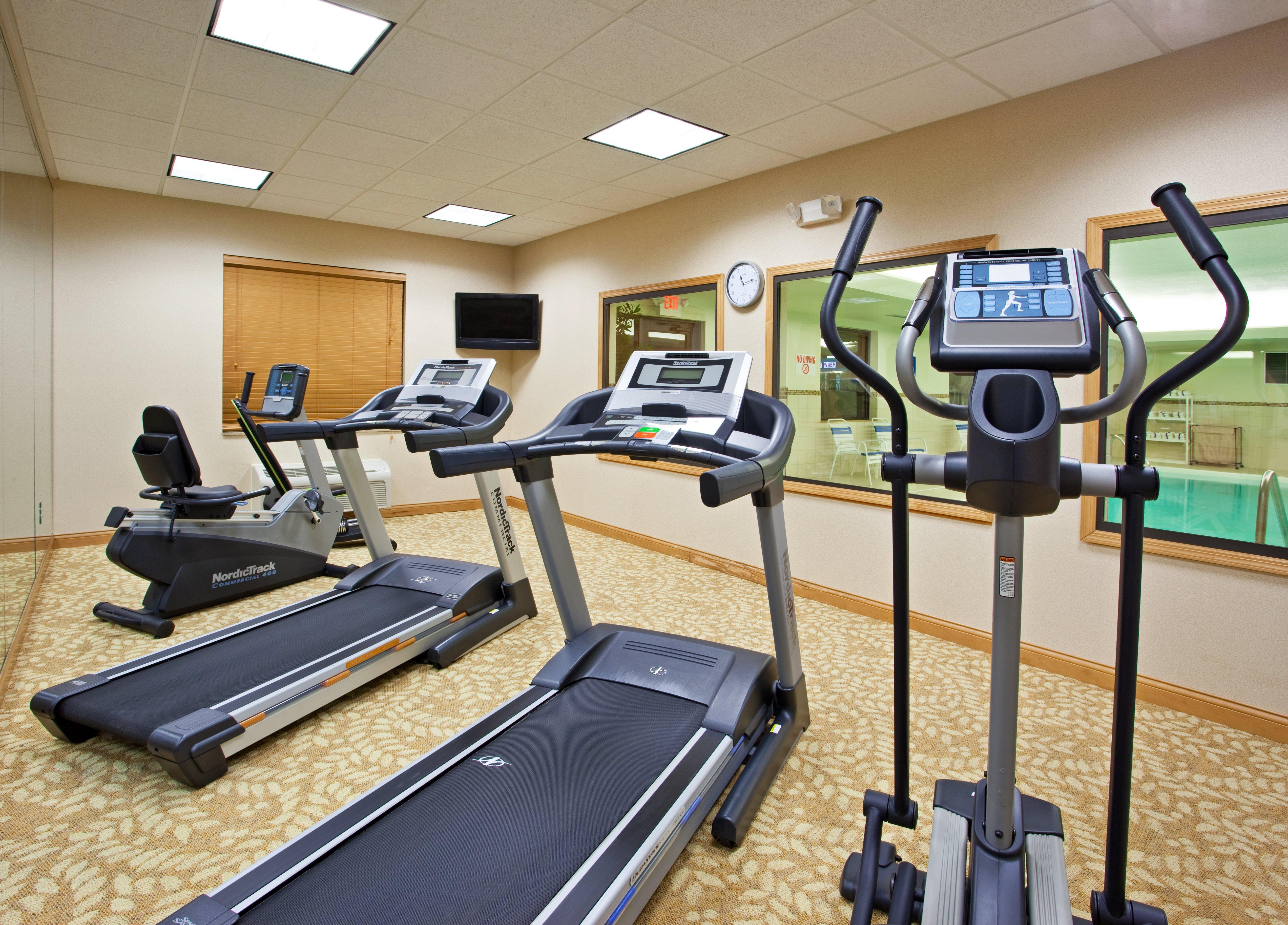 Holiday Inn Express Hotel & Suites Chesterfield - Selfridge Area By Ihg Bagian luar foto