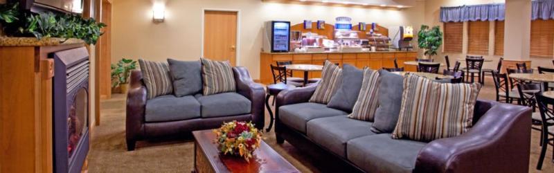 Holiday Inn Express Hotel & Suites Chesterfield - Selfridge Area By Ihg Bagian luar foto